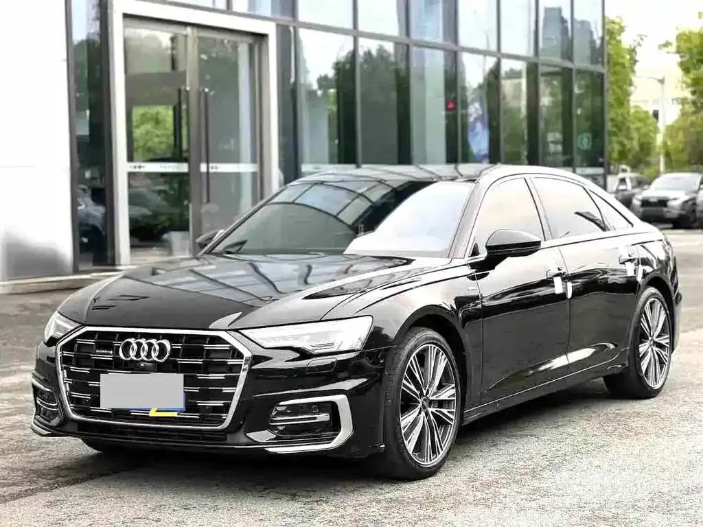 Audi A6L — фото 1