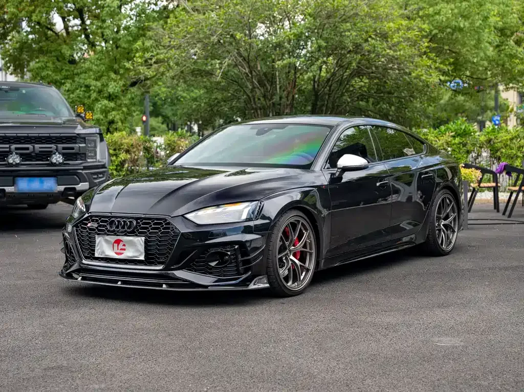 Audi RS 5 — фото 1