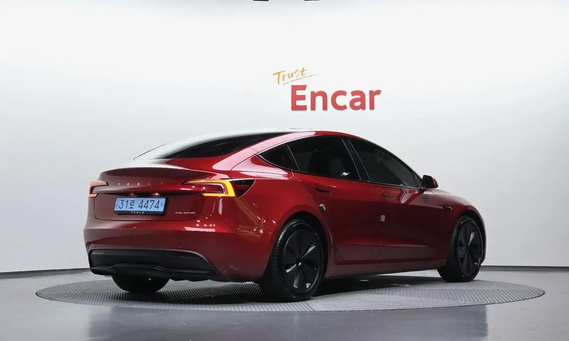 Tesla Model 3 — фото 2