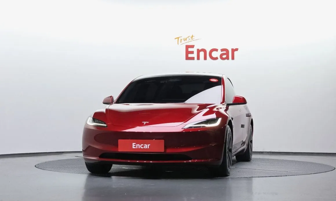 Tesla Model 3 — фото 5