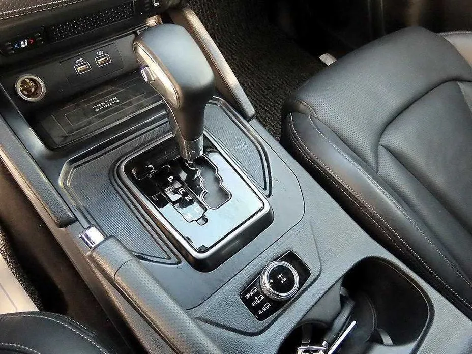 KG Mobility (Ssangyong) Rexton — фото 10