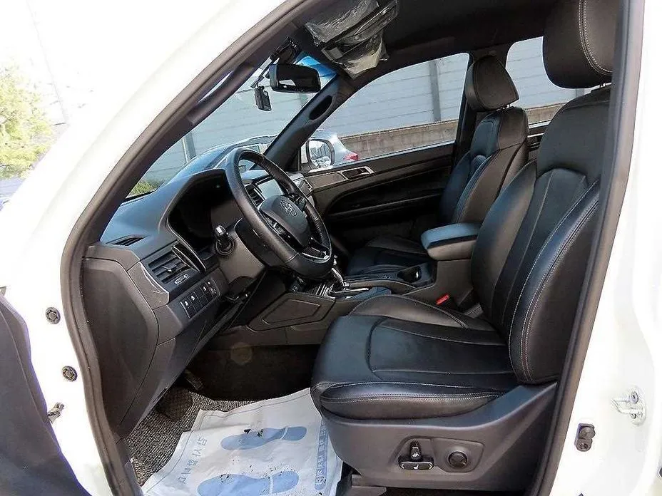 KG Mobility (Ssangyong) Rexton — фото 8