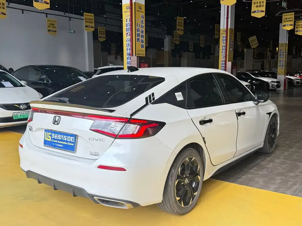 Honda Civic — фото 3
