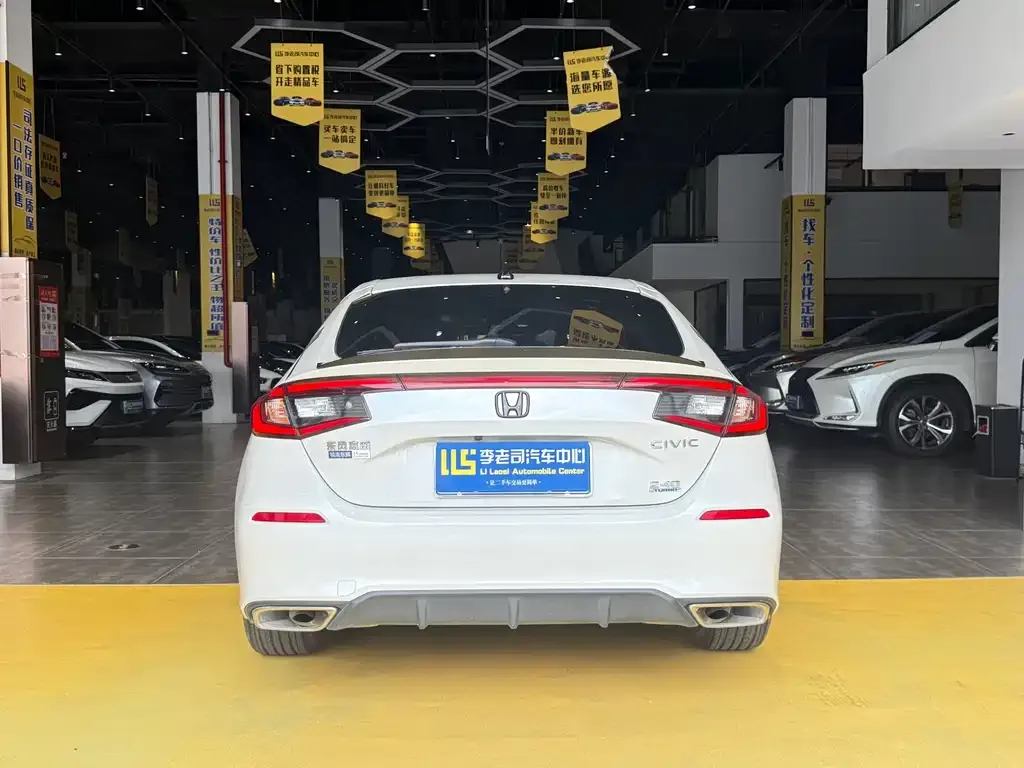 Honda Civic — фото 7