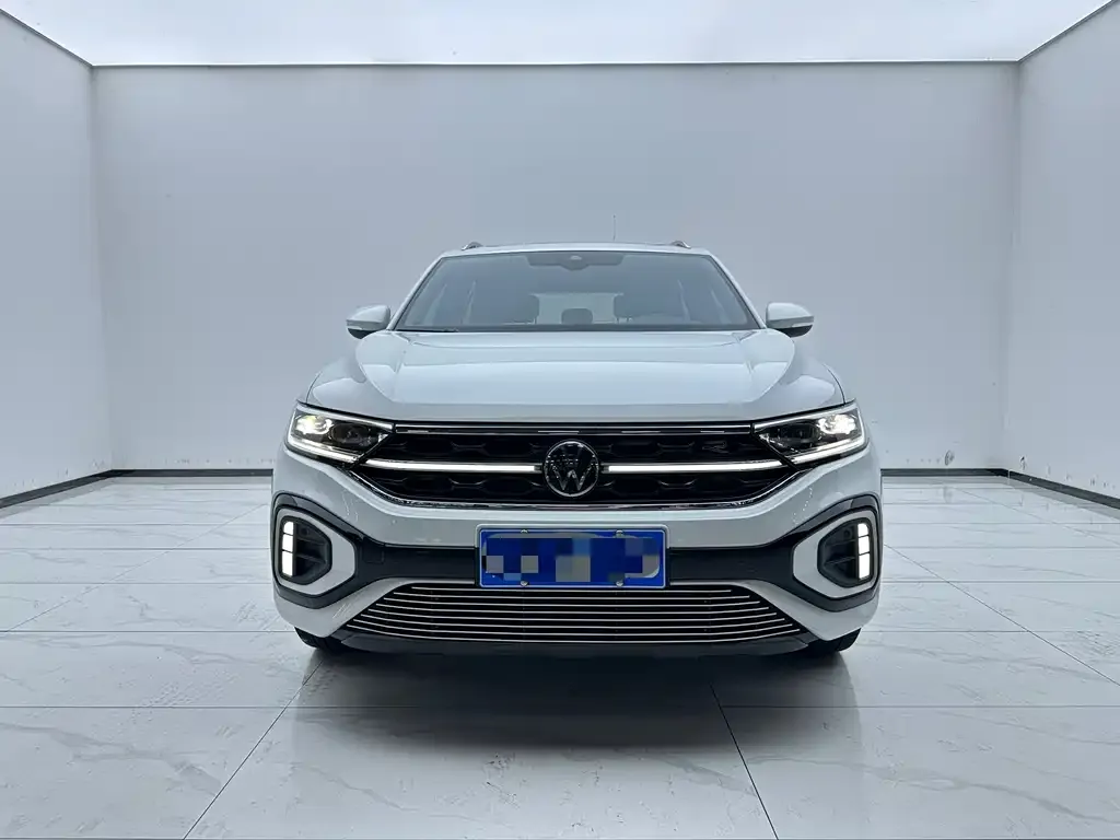Volkswagen T-Roc — фото 3