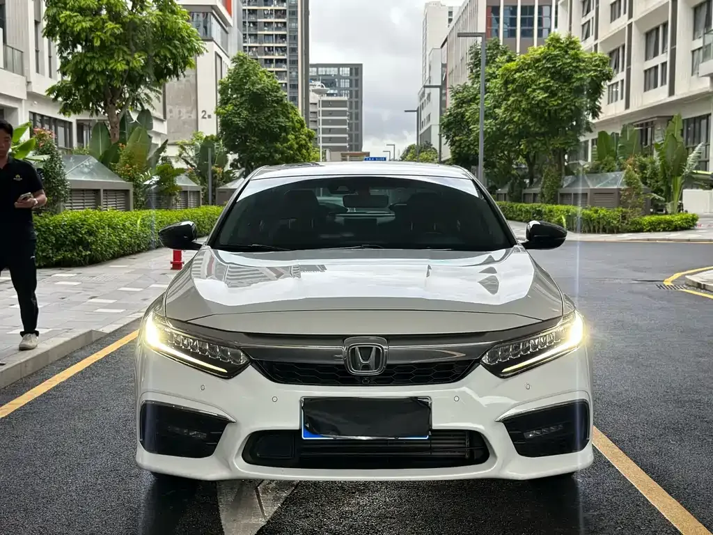 Honda Inspire — фото 8