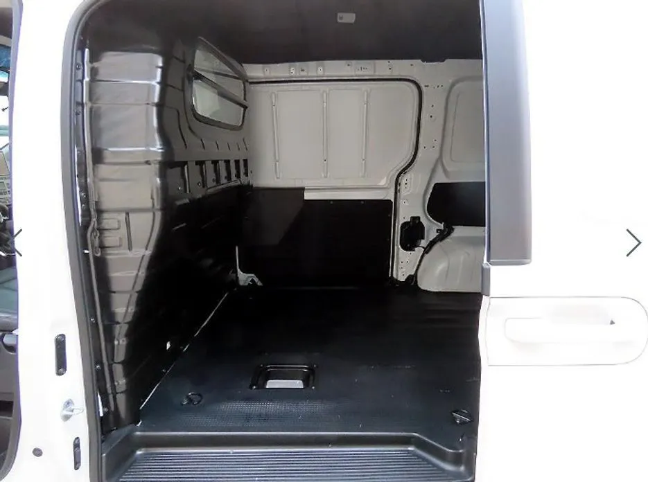 Hyundai Staria 2025 из KR, фото 5