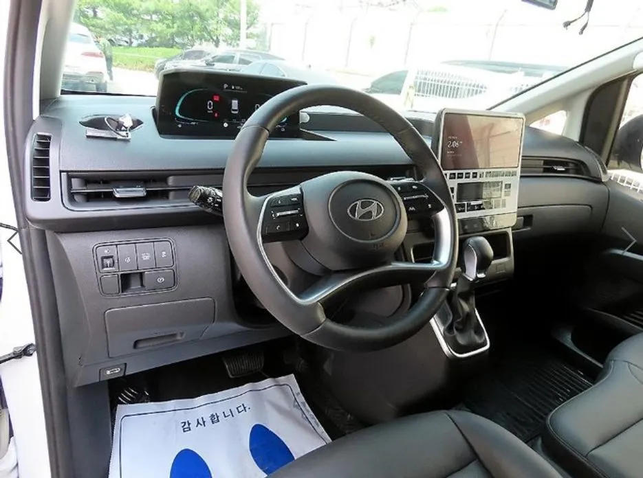Hyundai Staria 2025 из KR, фото 10