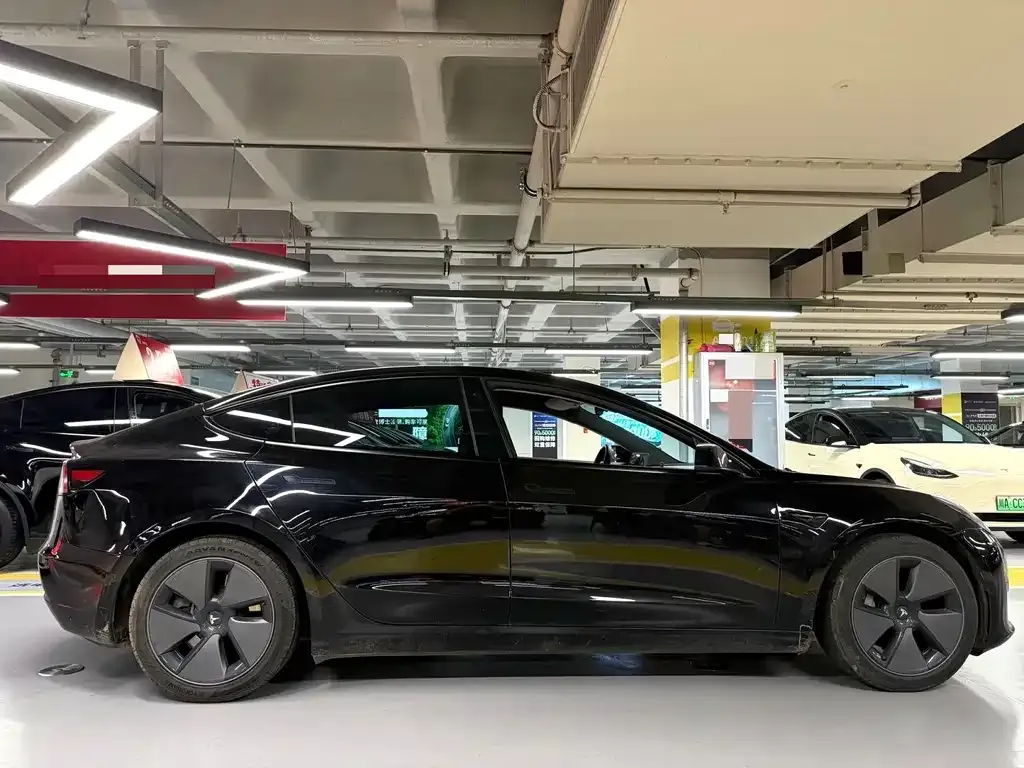 Tesla Model 3 — фото 6