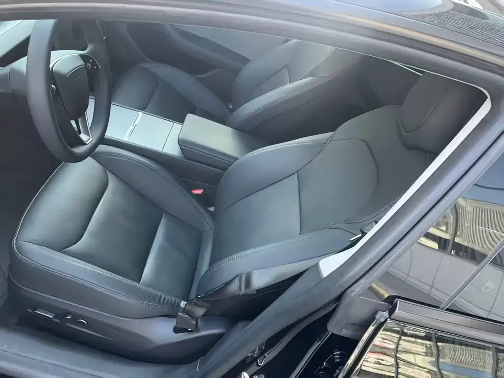 Tesla Model 3 — фото 9