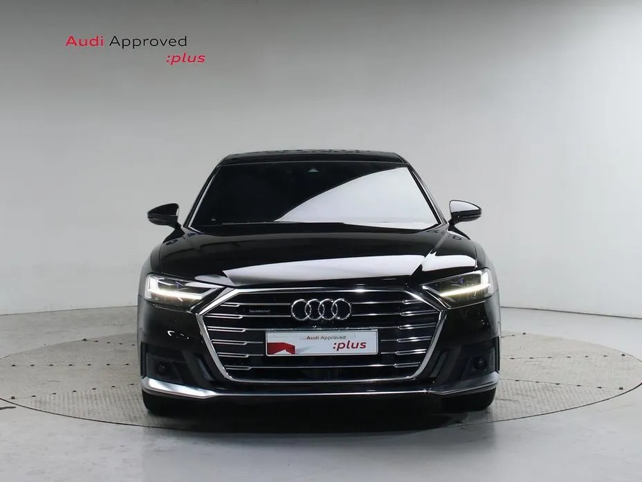 Audi A8 — фото 5