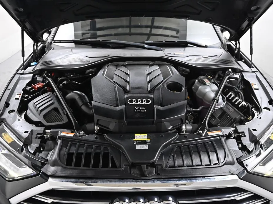Audi A8 — фото 10