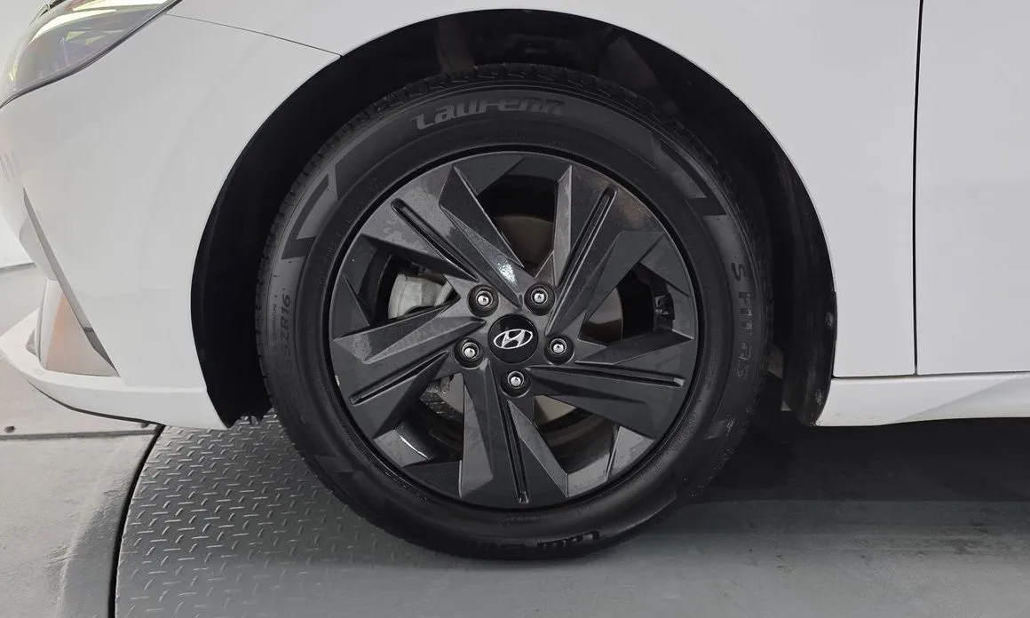 Hyundai AVANTE 2022 из KR, фото 6