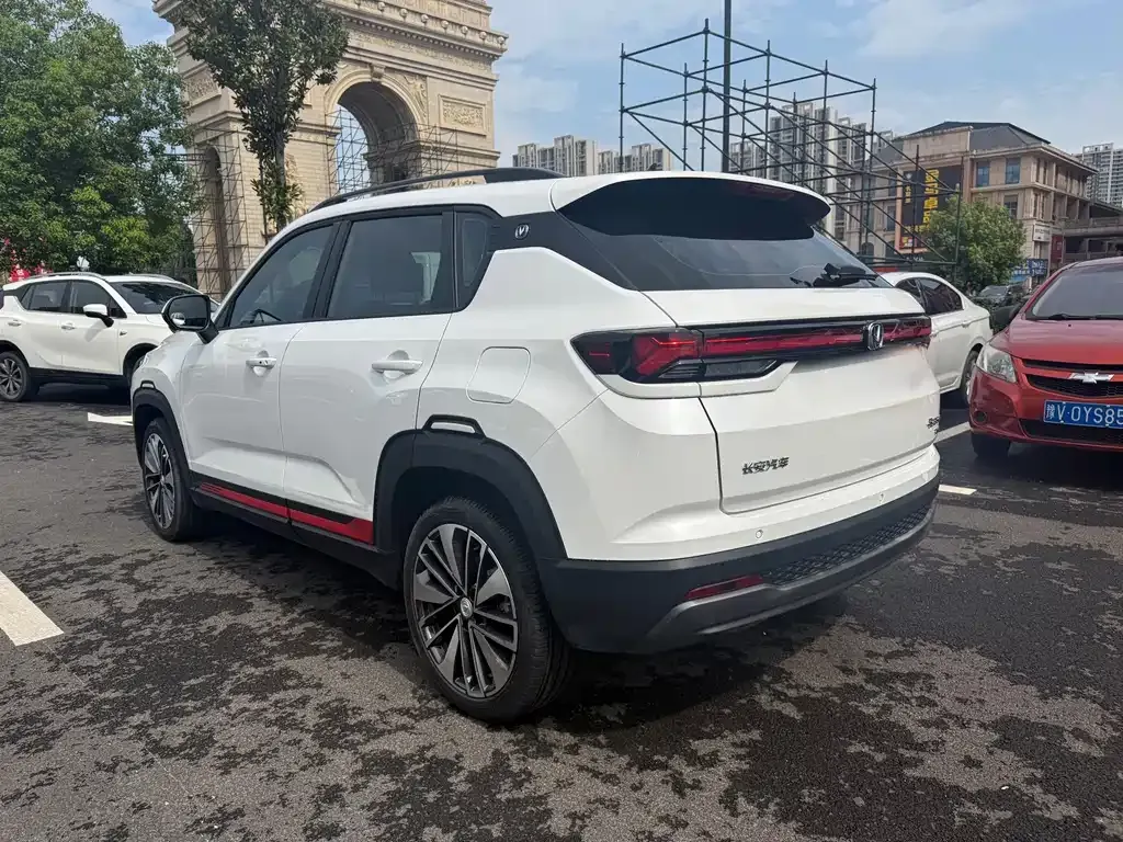 Changan CS35PLUS — фото 8