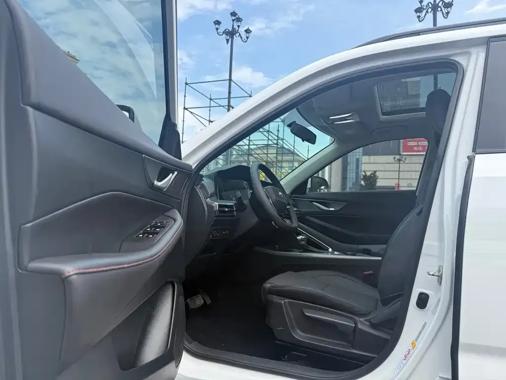 Changan CS35PLUS — фото 3