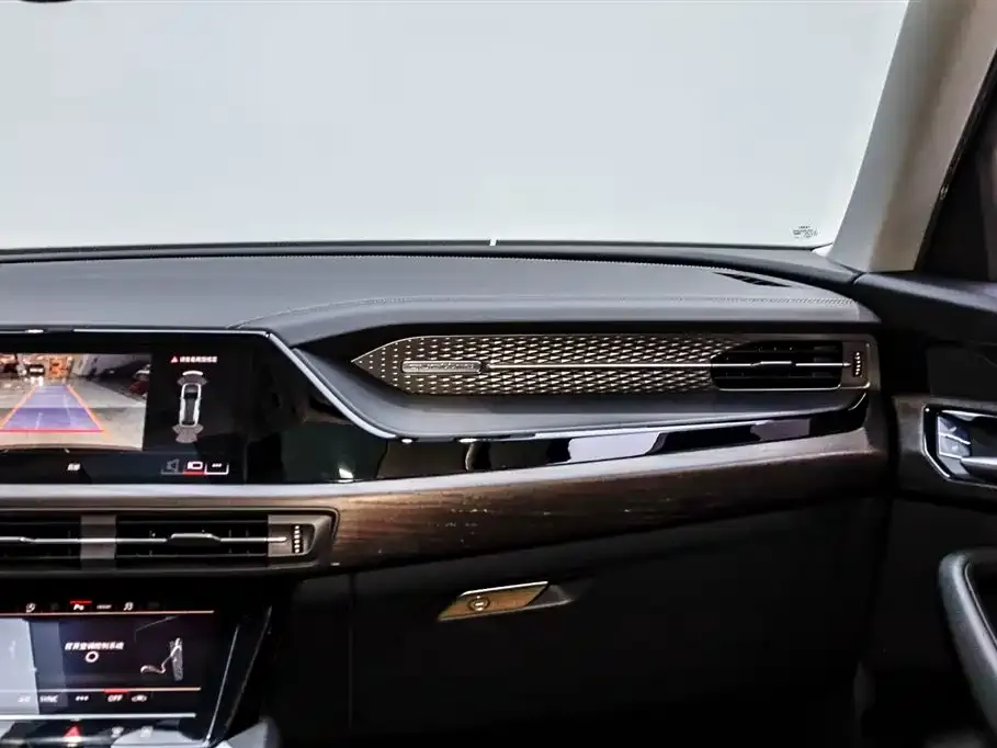 Audi Q6 2024 из CN, фото 3