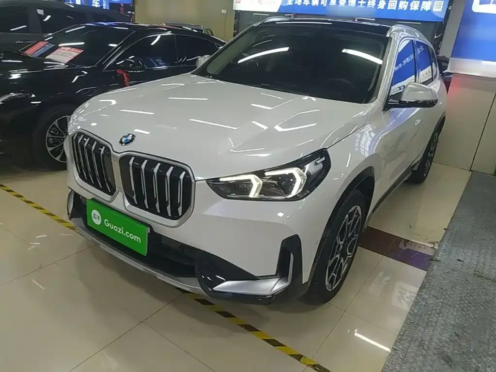 BMW X1 — фото 1