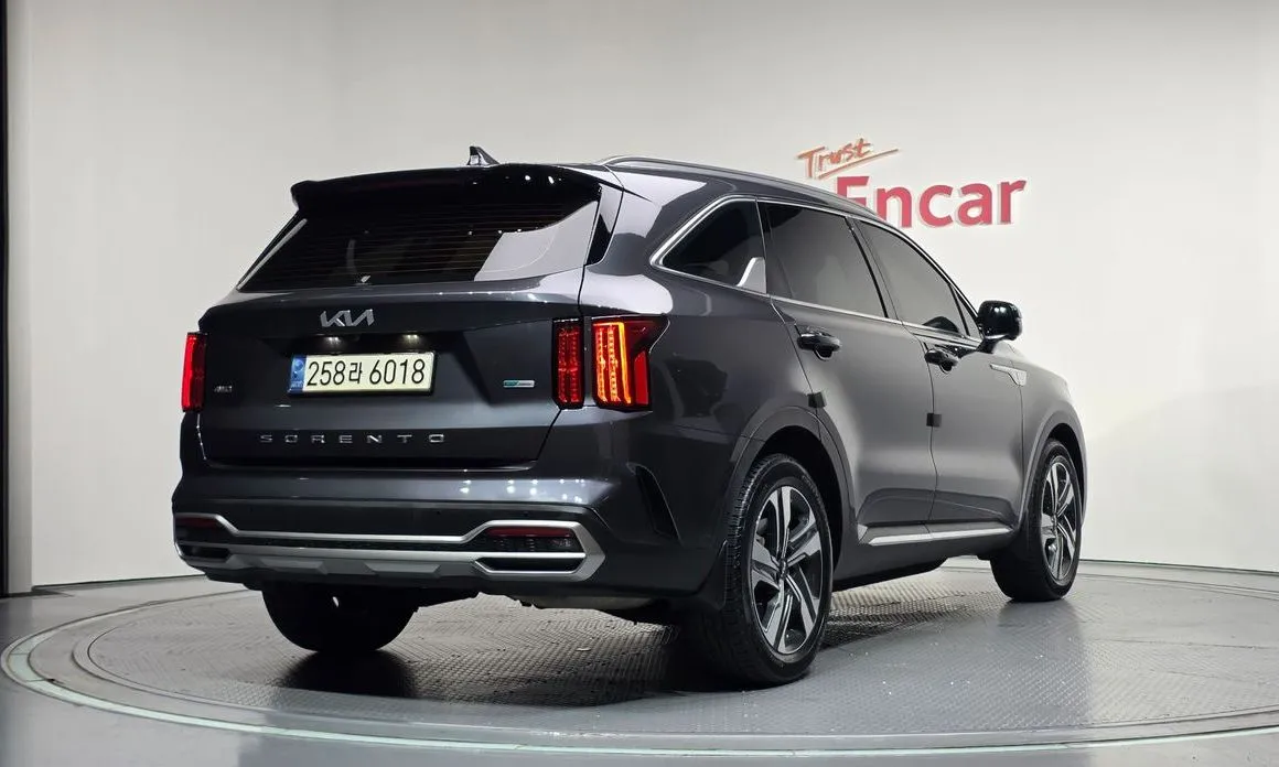 Kia Sorento — фото 4