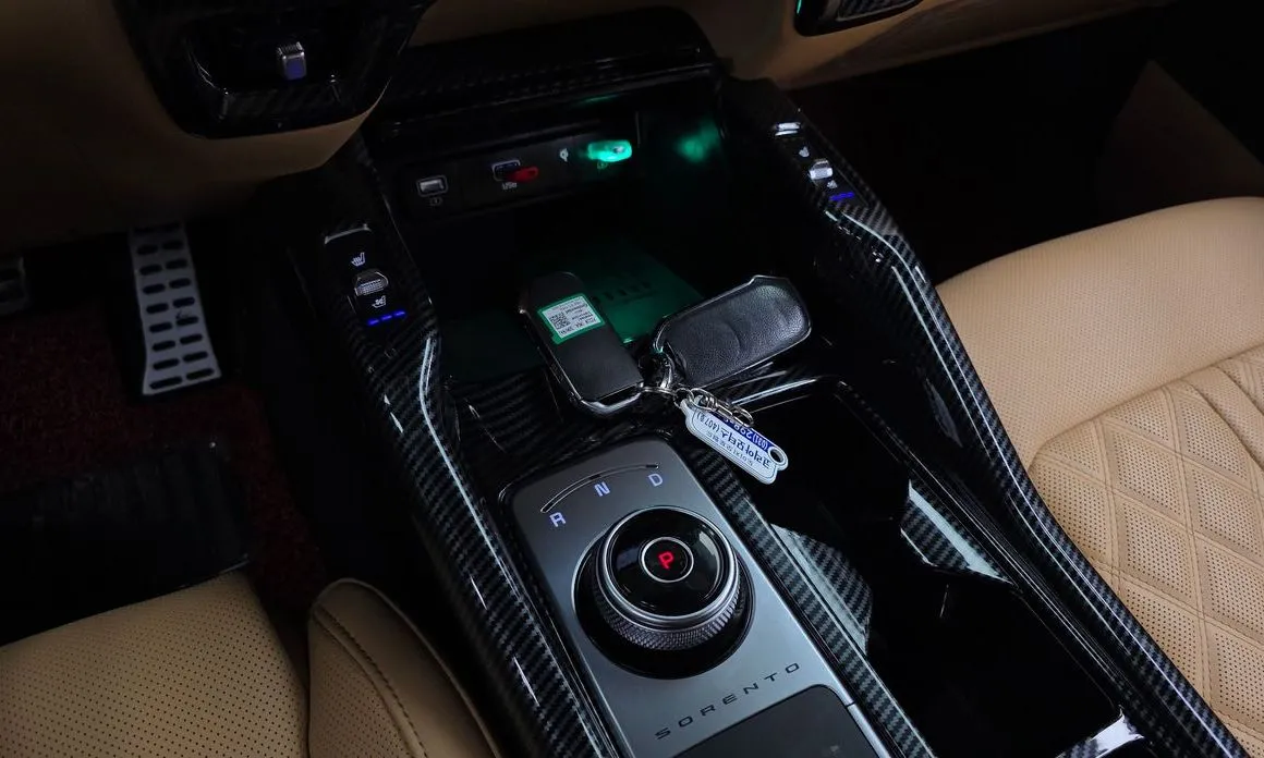 Kia Sorento — фото 8