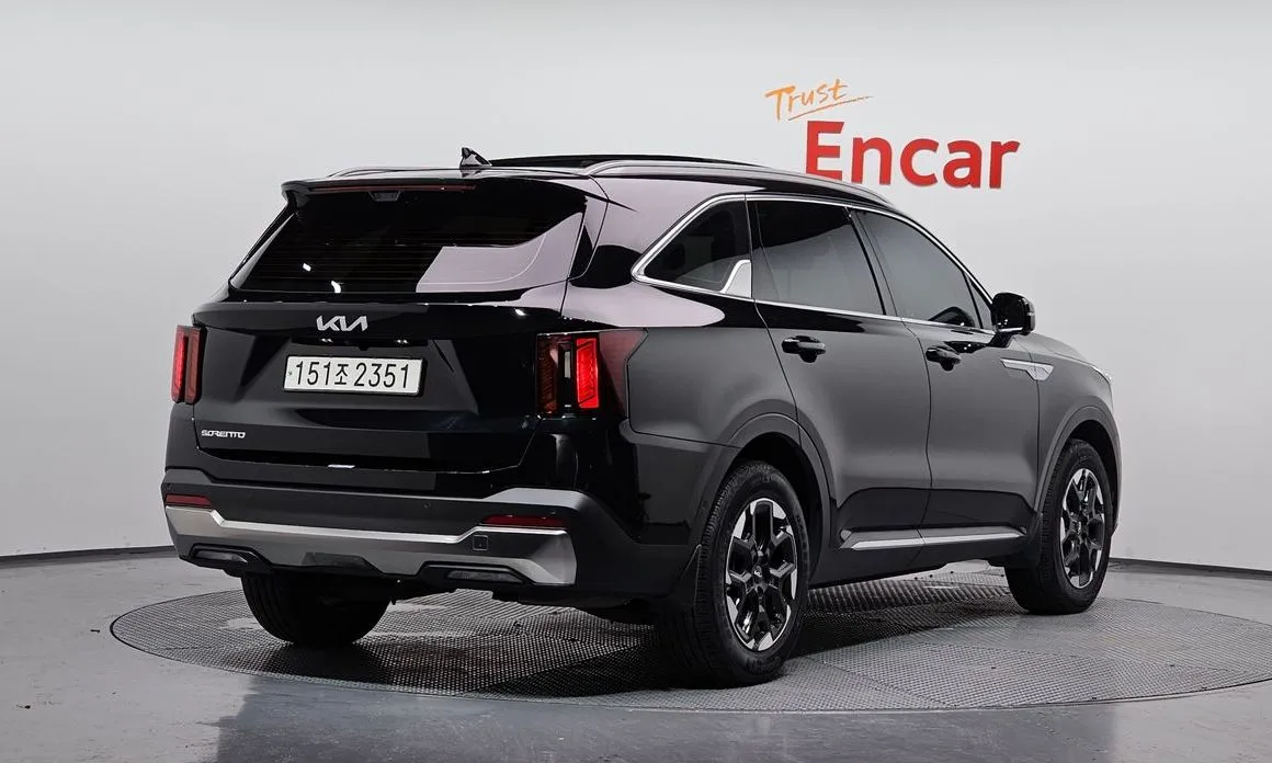 Kia Sorento — фото 6
