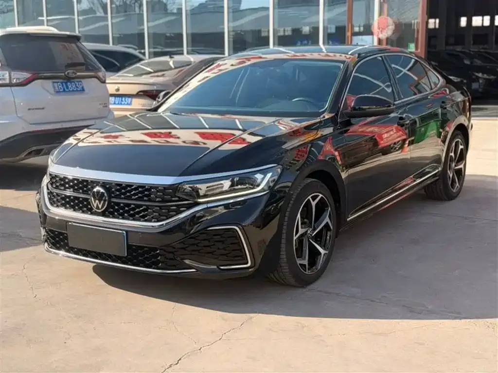 Volkswagen Passat — фото 2