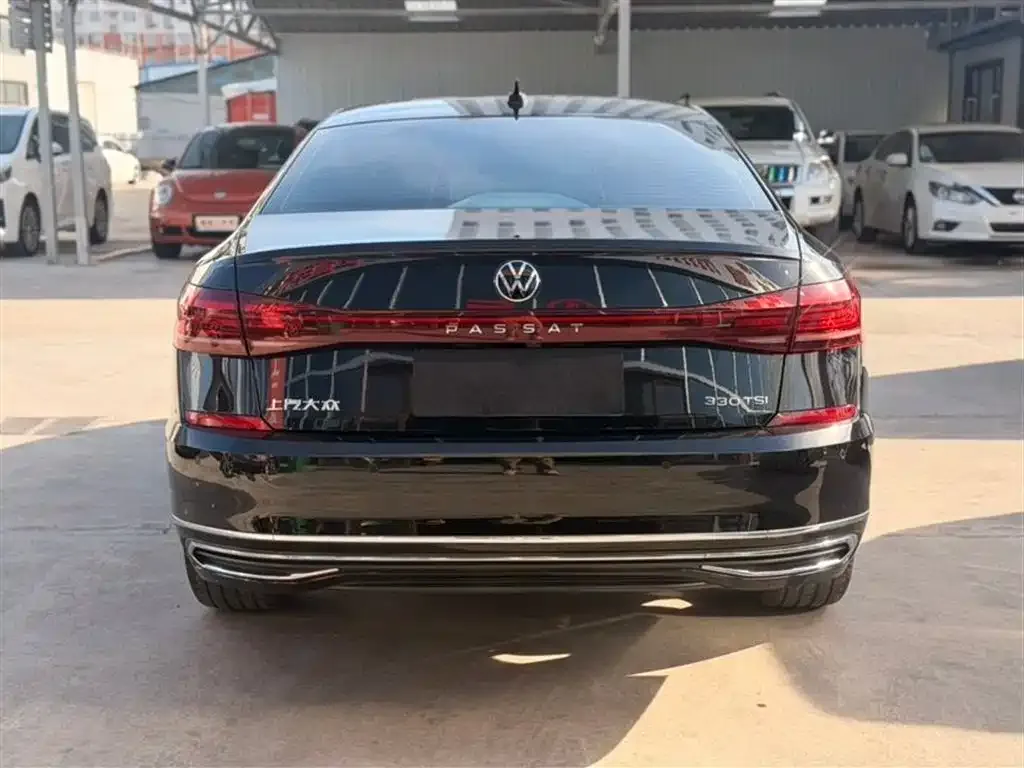 Volkswagen Passat — фото 3