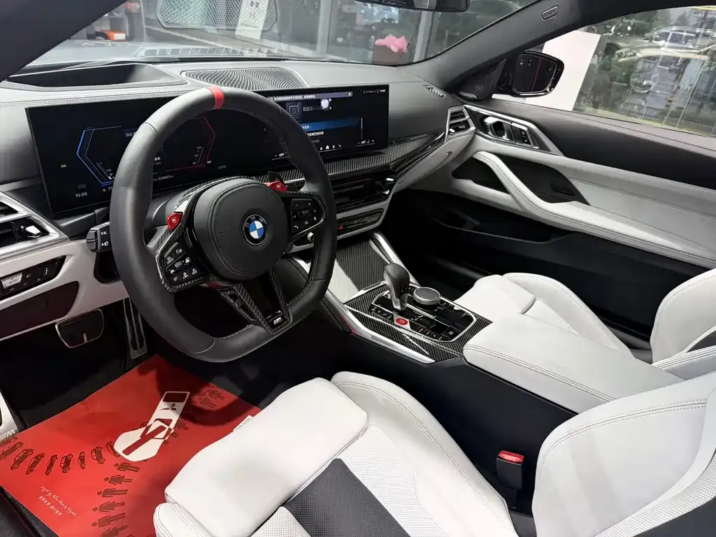 BMW M4 — фото 10