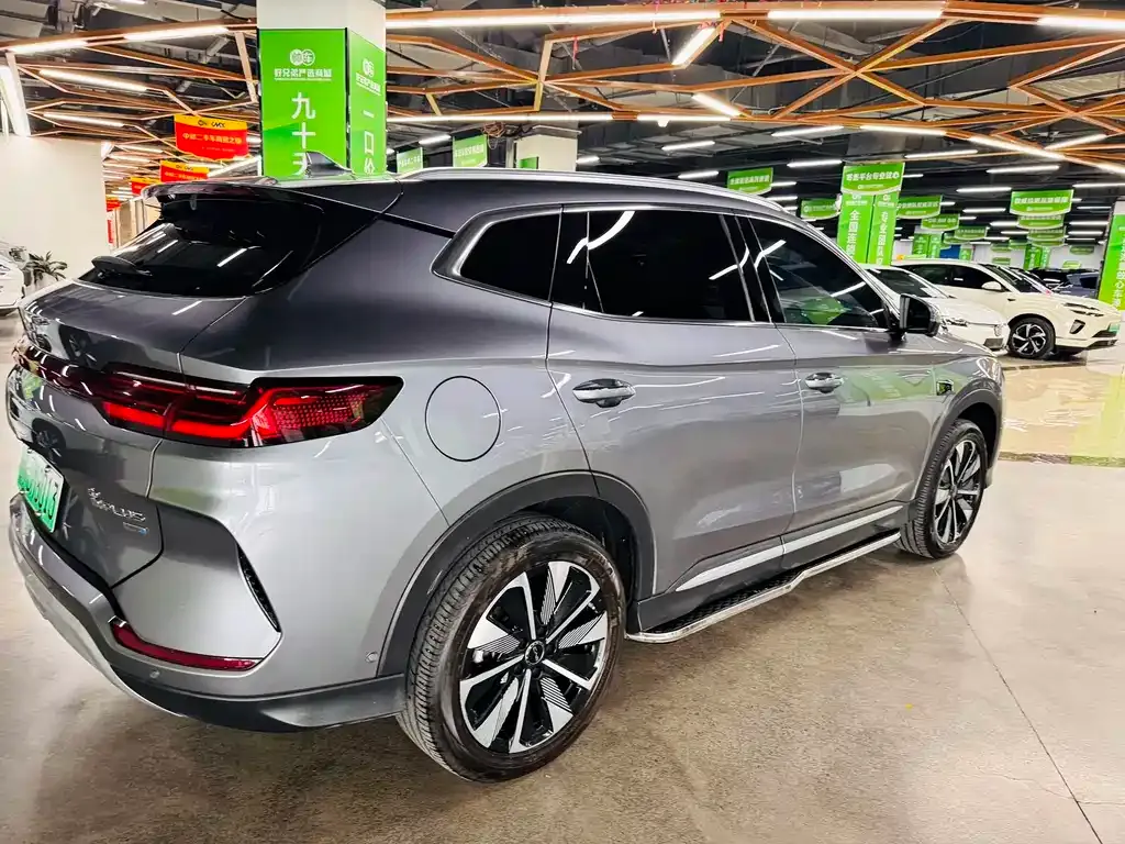 BYD PLUS New Energy — фото 6