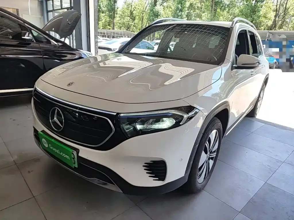 Mercedes-Benz EQB