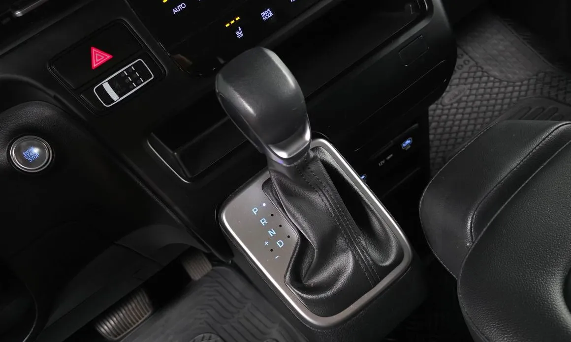 Hyundai Staria — фото 3