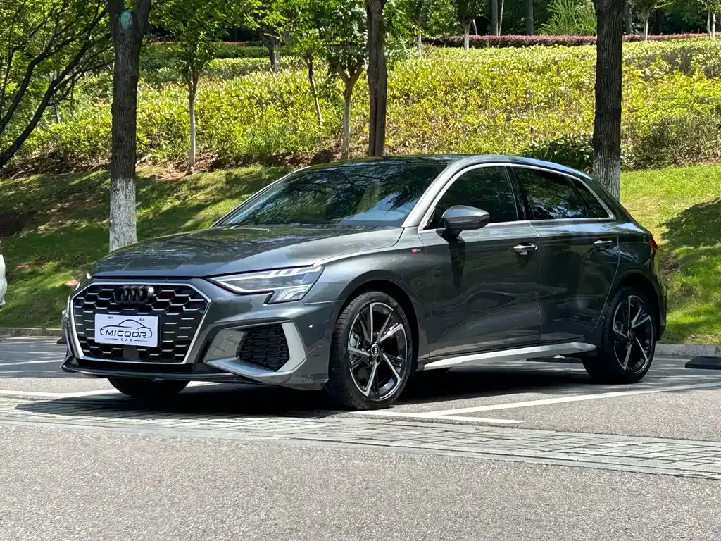 Audi A3 — фото 1