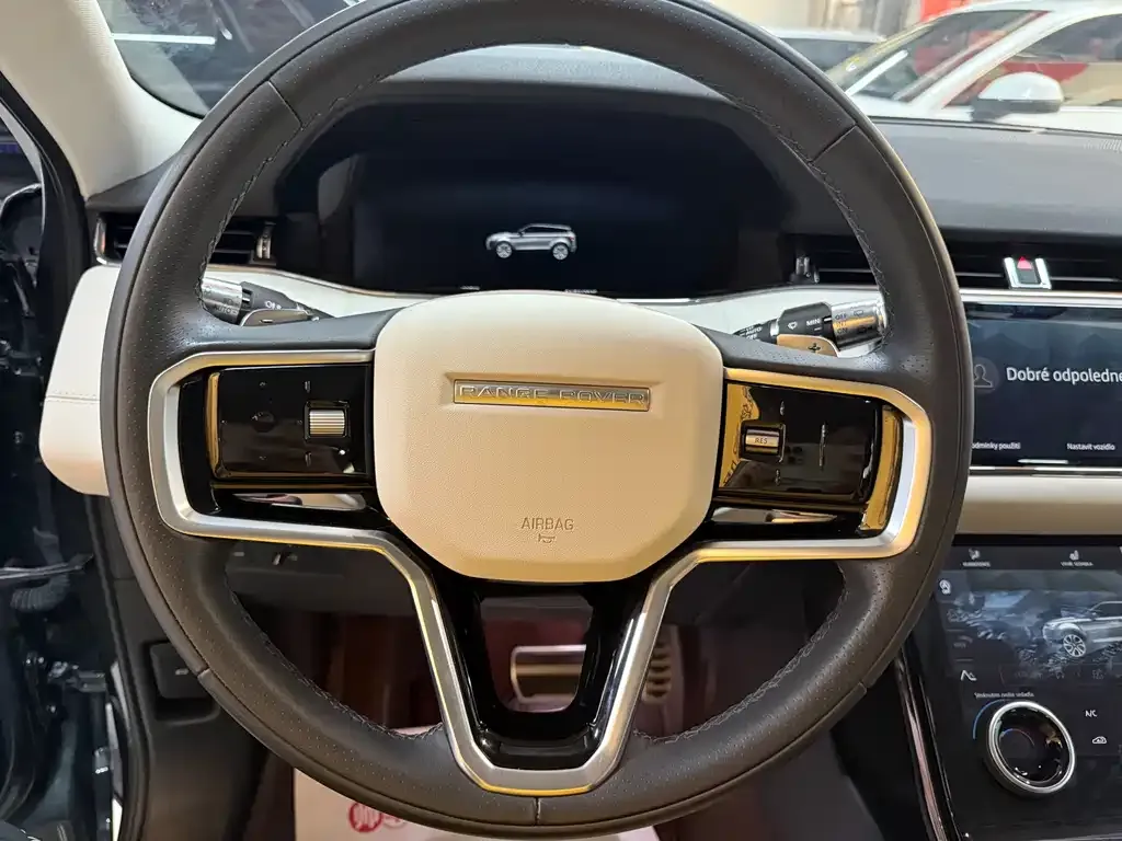 Land Rover Evoque — фото 5