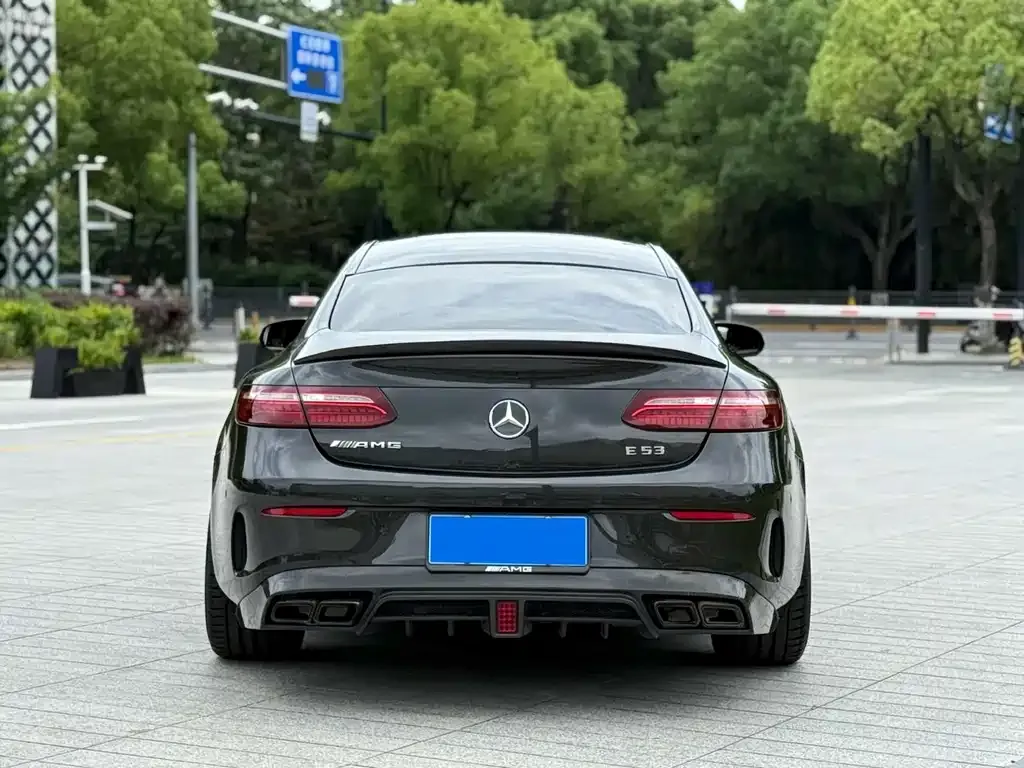 Mercedes-Benz E-Class AMG — фото 8