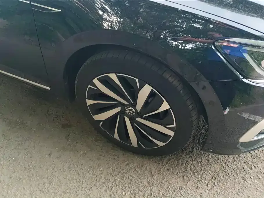 Volkswagen Passat — фото 8