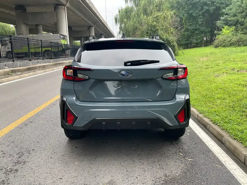 Subaru Crosstrek — фото 7