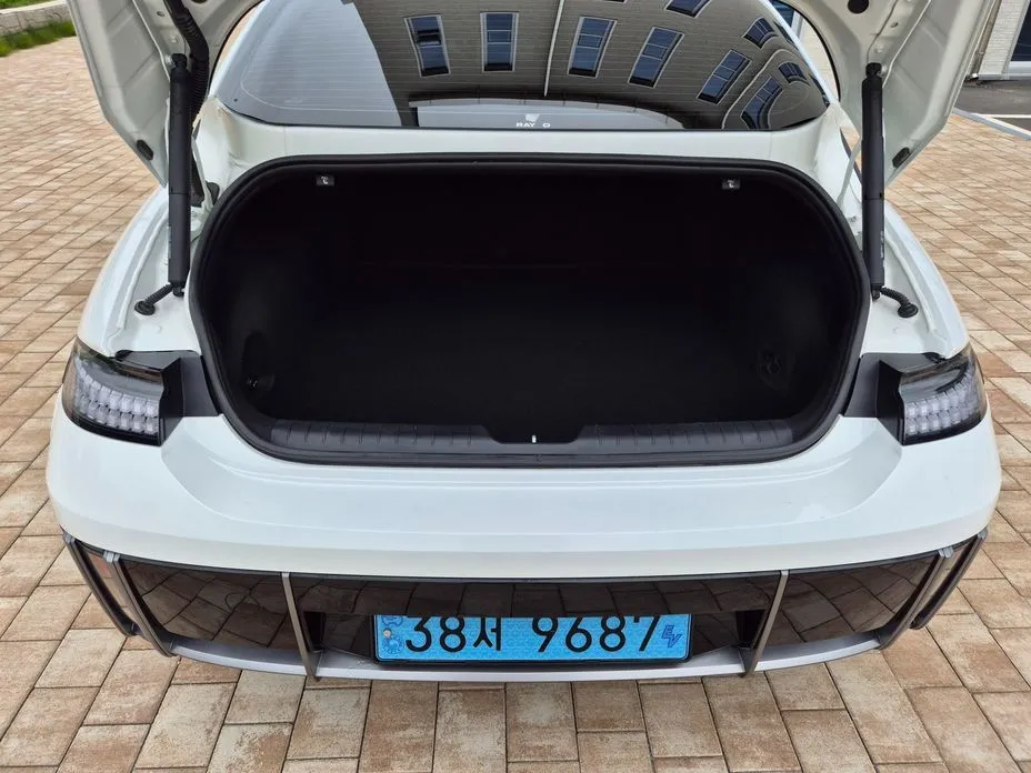 Hyundai Ioniq6 — фото 3