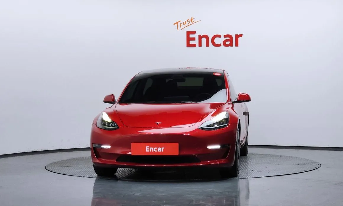 Tesla Model 3 — фото 7