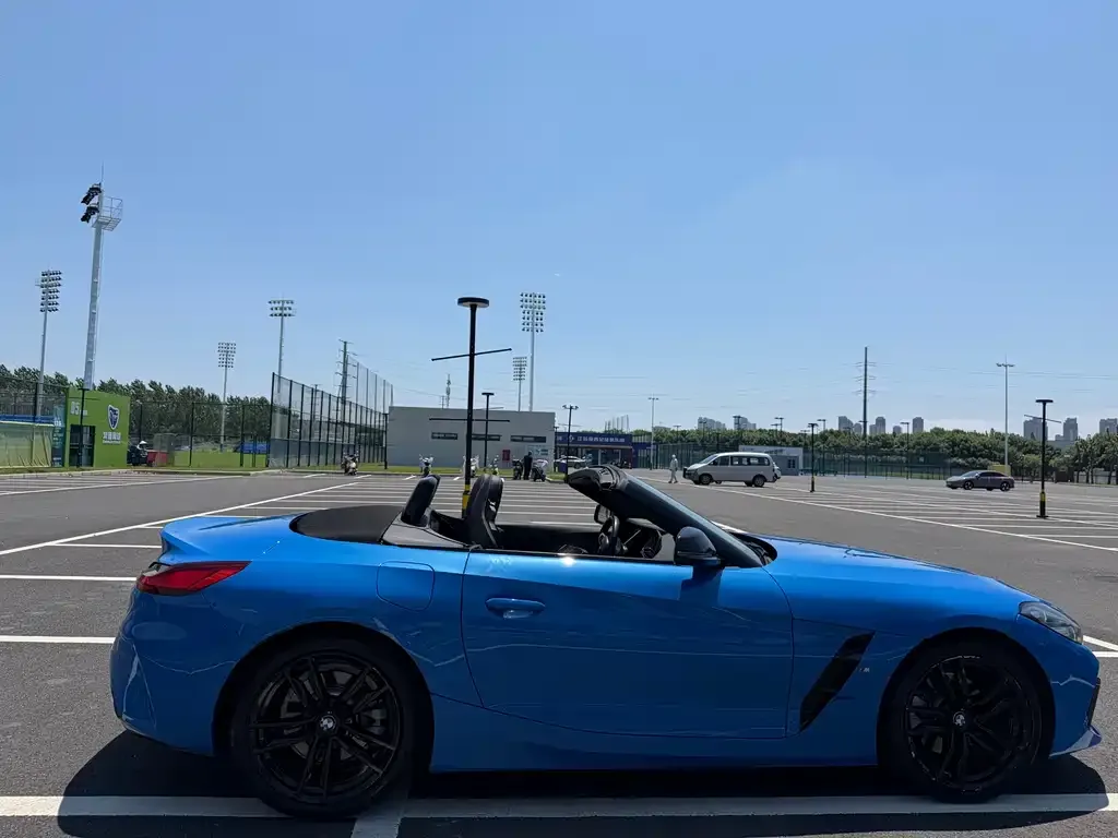 BMW Z4 — фото 9
