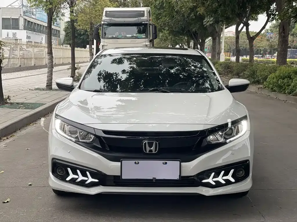 Honda Civic — фото 4