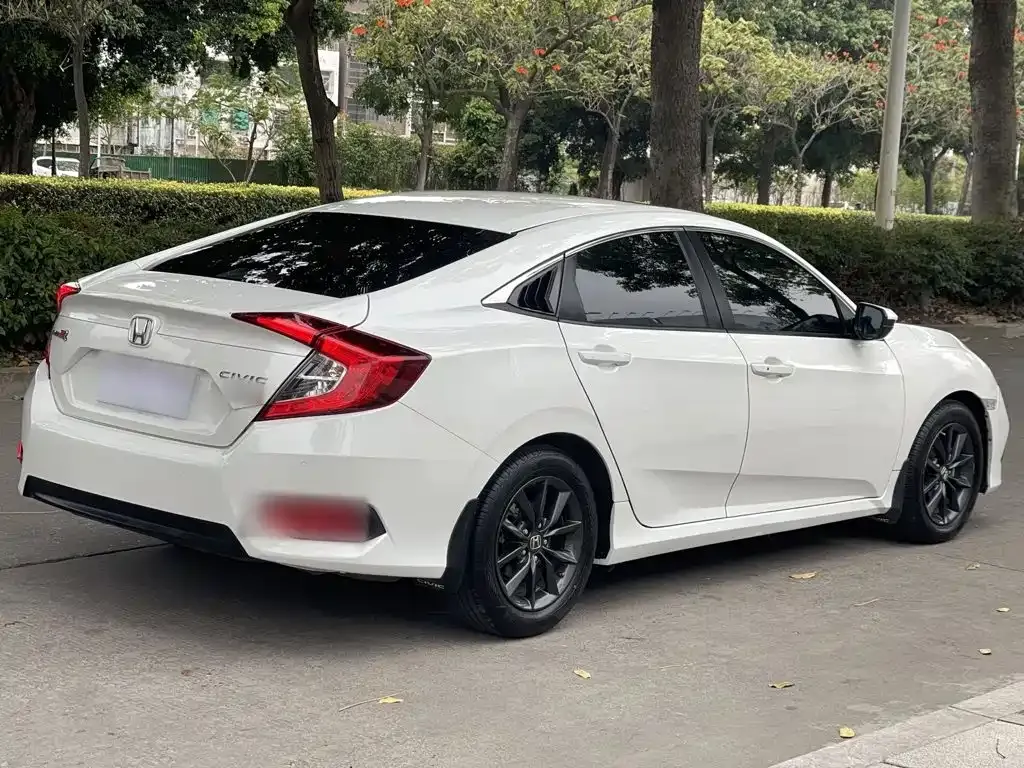 Honda Civic — фото 9
