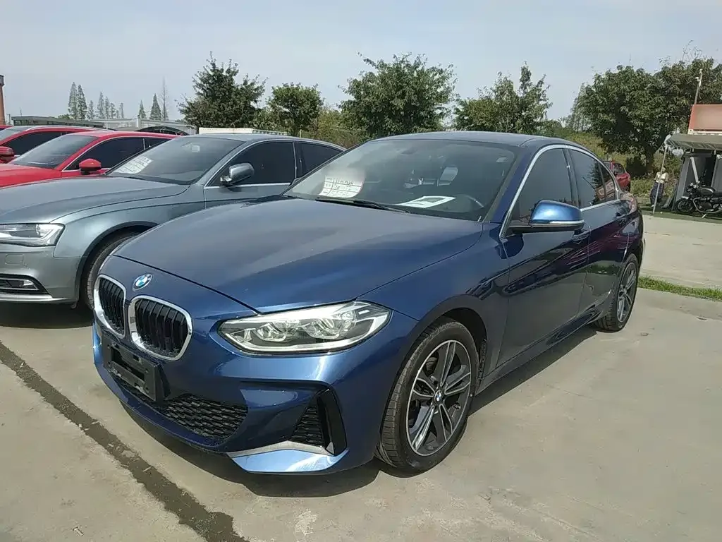 BMW 1 Series — фото 1