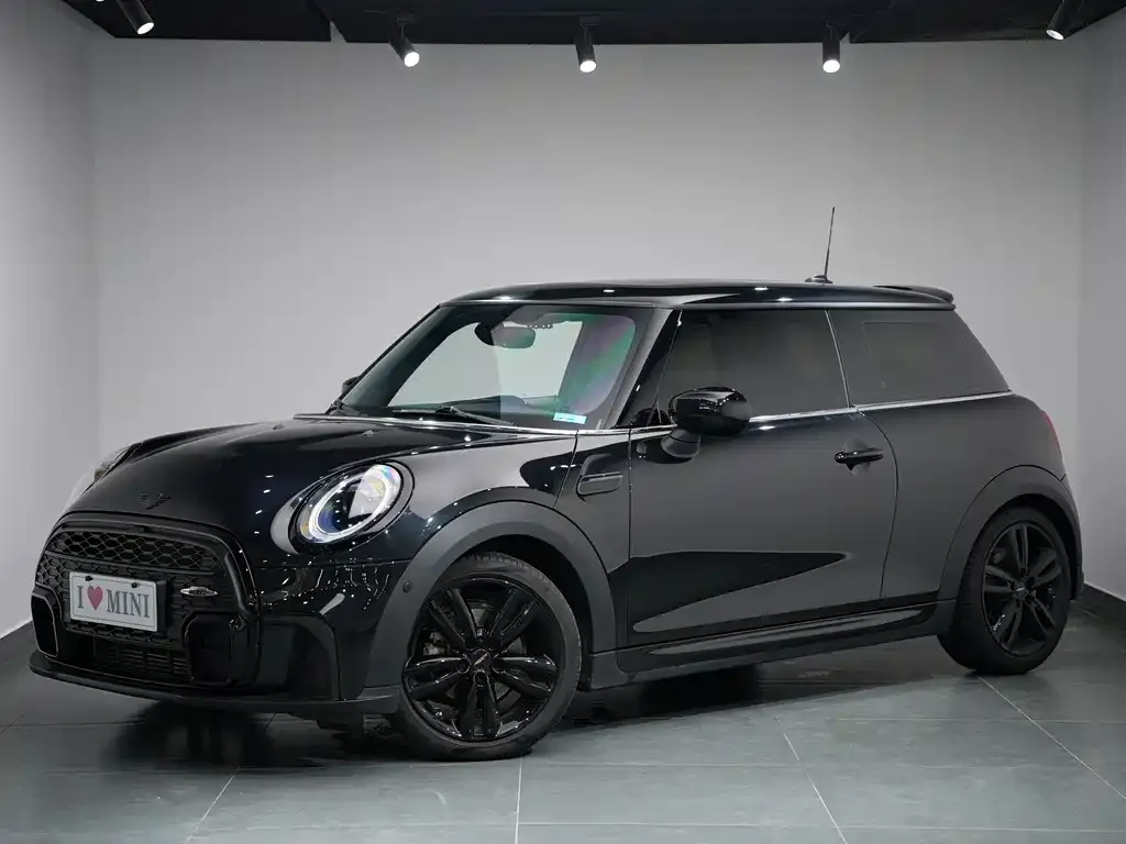 MINI Cooper (3-door) — фото 1