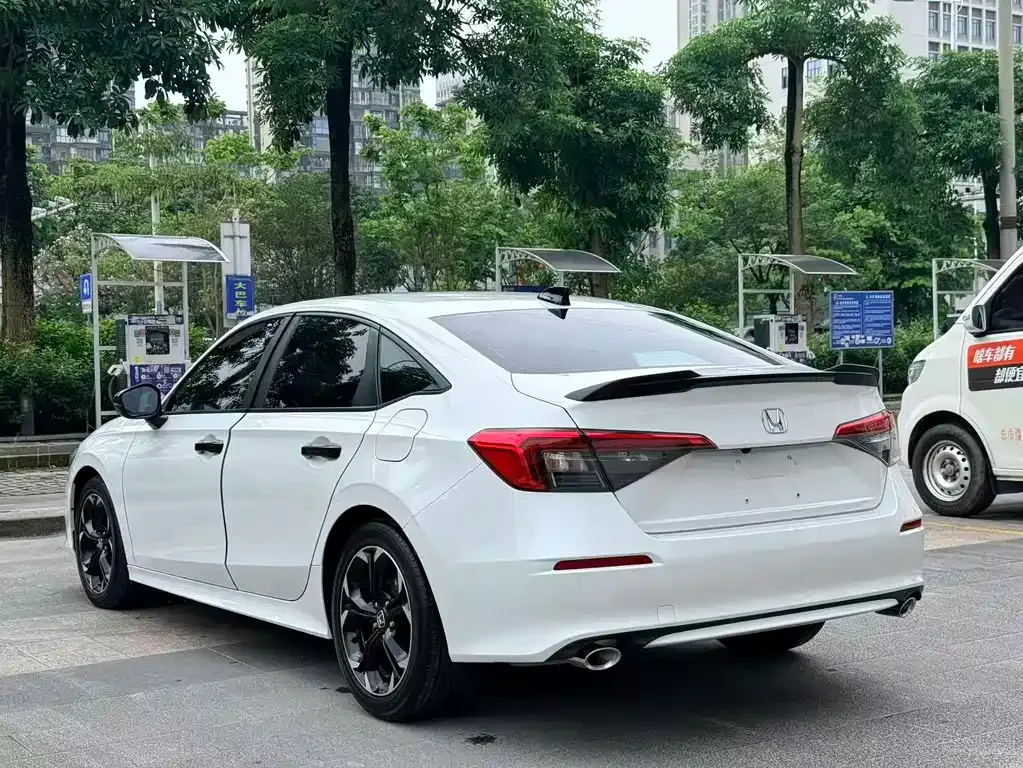Honda Civic — фото 9