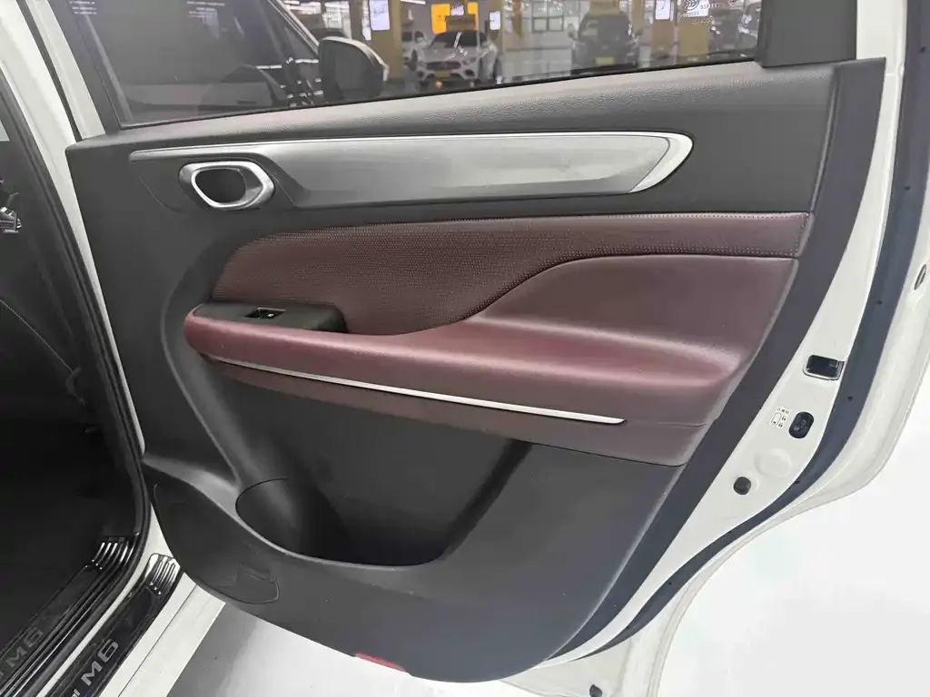 GAC Motor Trumpchi M6 — фото 4