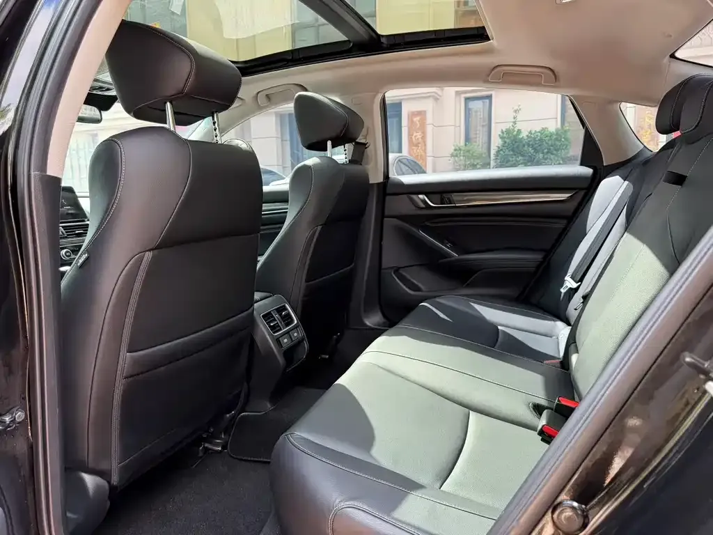 Honda Accord — фото 5