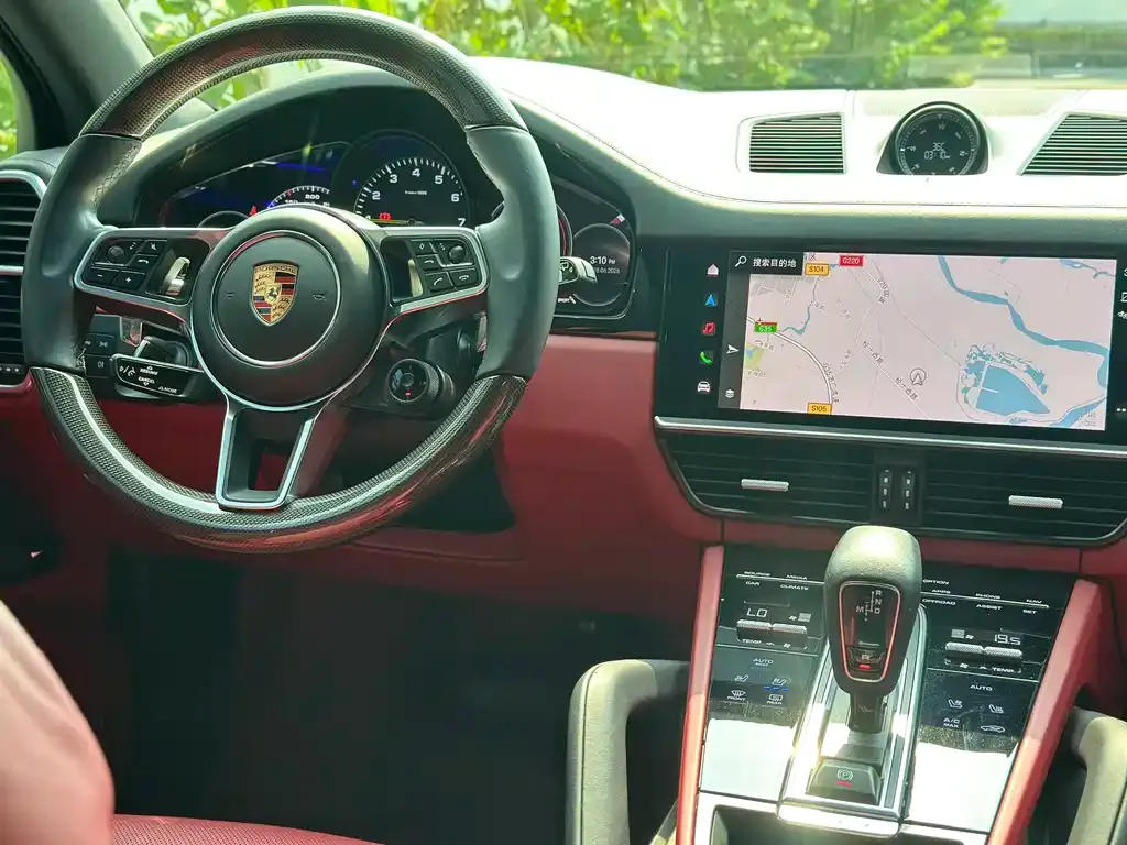Porsche Cayenne Hybrid — фото 10