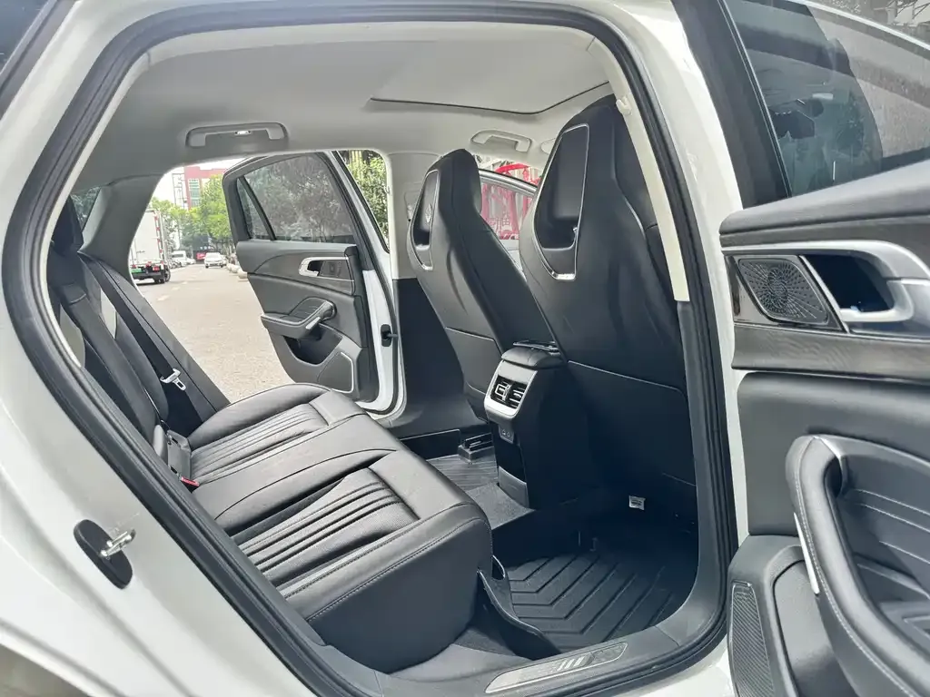 Hongqi H6 2023 из CN, фото 5