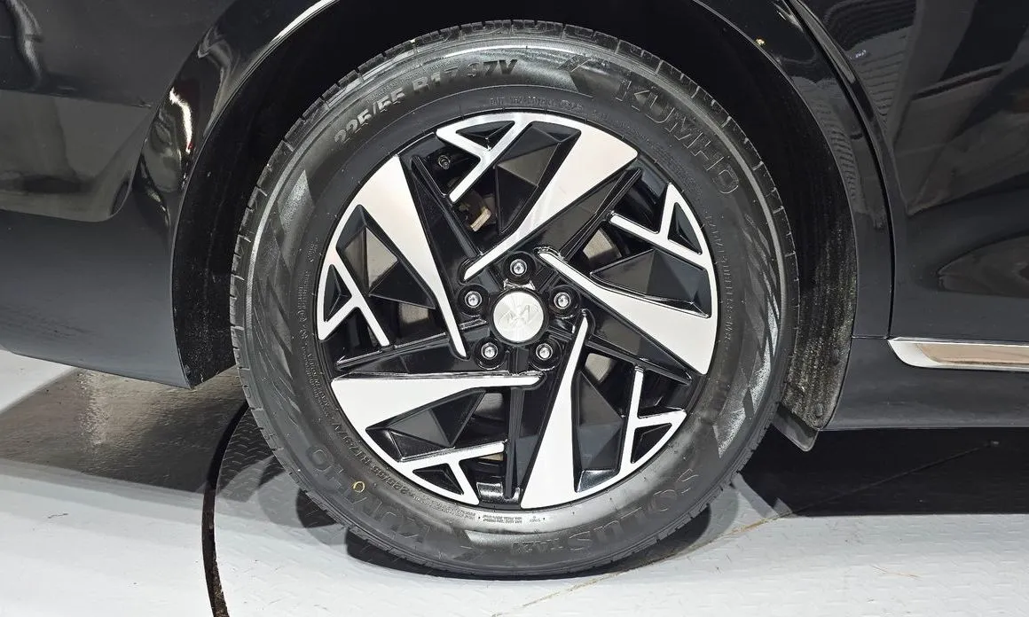 Hyundai Grandeur 2023 из KR, фото 8