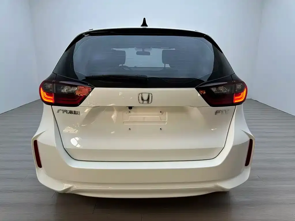 Honda Fit — фото 2