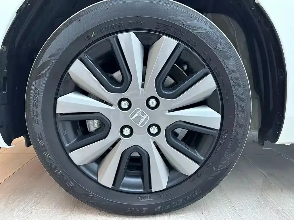 Honda Fit — фото 8